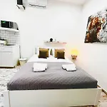 Comfy Luxury With 2 In The Centre Aa * Budapesta