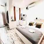 Comfy Luxury With 2 In The Centre Aa Apartament Budapesta